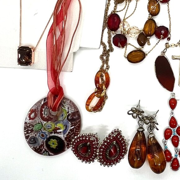 VINTAGE MODERN RED AMBER TONE MYSTERY JEWELRY LOT NECKLACES EARRINGS AVON - Picture 4 of 12